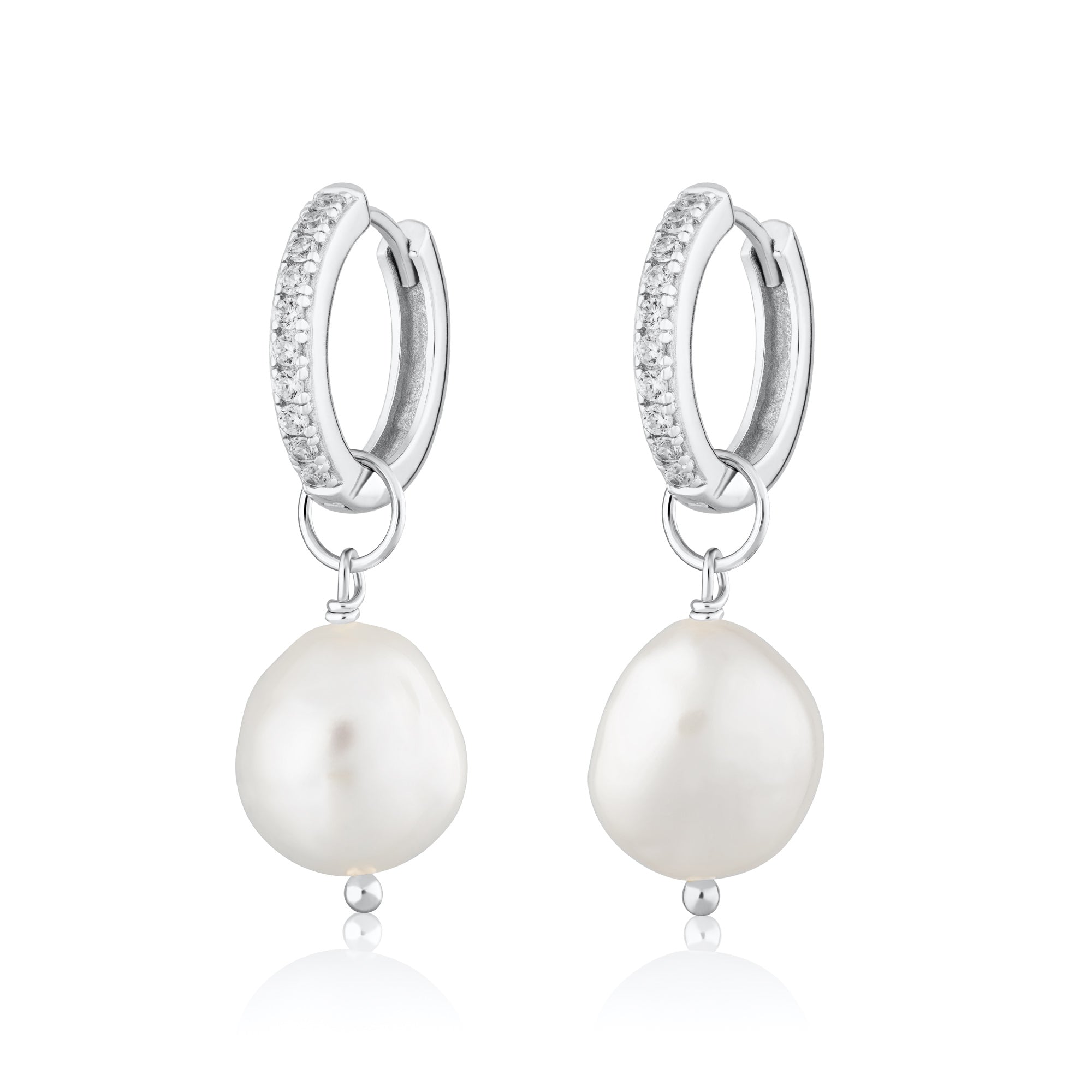 Orecchini pendenti lettera P in argento con zirconi bianchi - CUORI MILANO - Luxury Zone Orecchini pendenti lettera P in argento con zirconi bianchi - CUORI MILANO - Luxury Zone