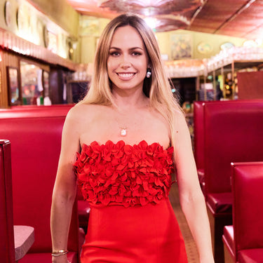 Hannah Martin Wearing Gold Statement Pearl Necklace